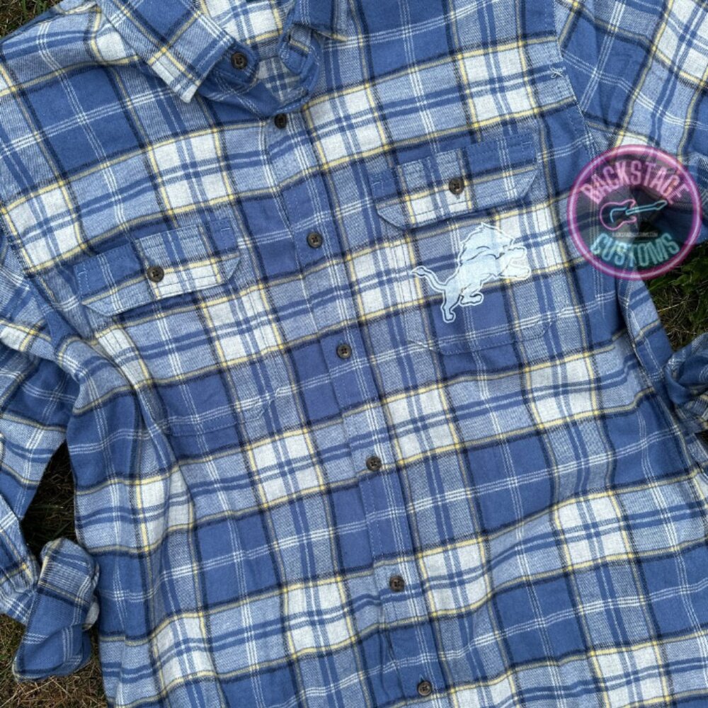 🦁 Detroit Lions Shimmer Flannel - Picture 3 of 12
